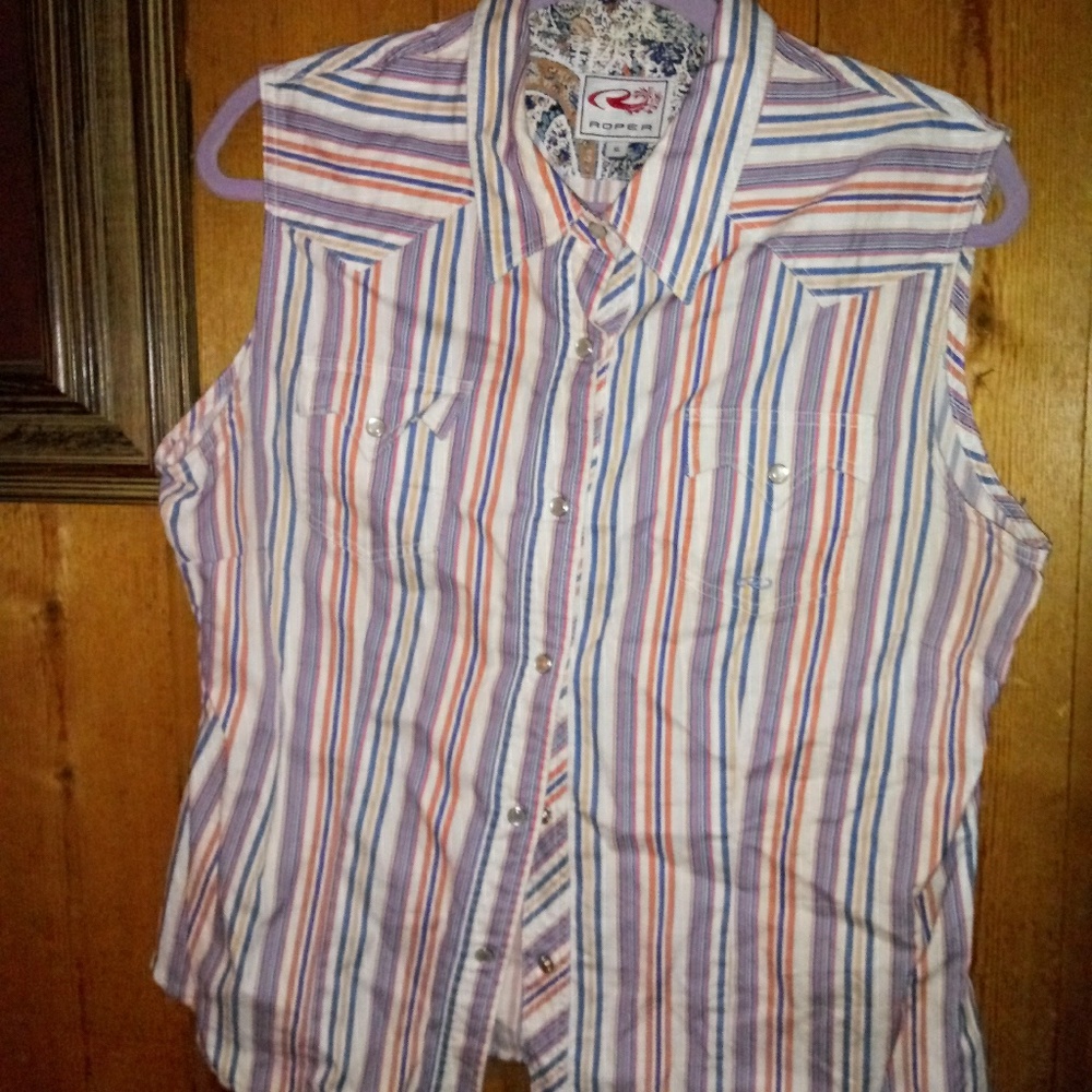 Roper Button-up sleeveless collared shirt